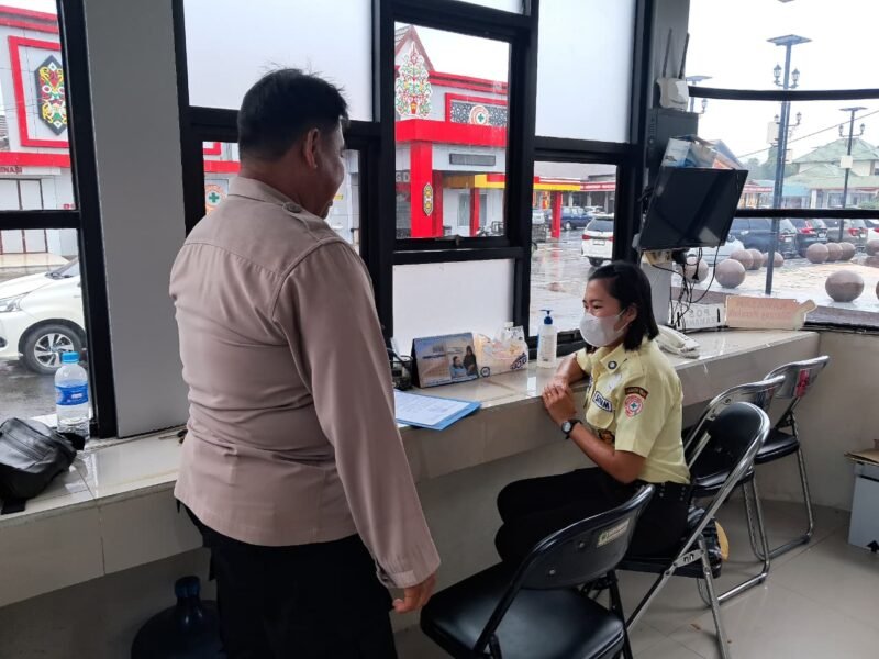 Kanit Binkamsa Sat Binmas Polres Pulang Pisau Sambangi kantor RSUD Pulang Pisau