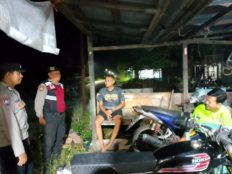 Rutinitas kegiatan Malam hari Personil Polsek Pandih Batu lakukan KRYD kamtibmas guna cegah terjadinya bahaya tindak kejahatan