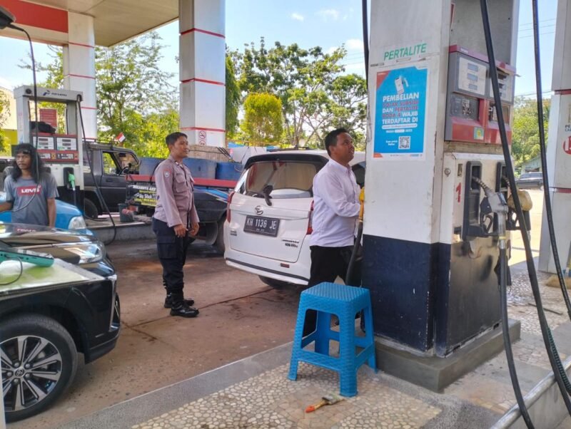 Personel Sat binmas Melaksanakan Giat Sambang Ke SPBU