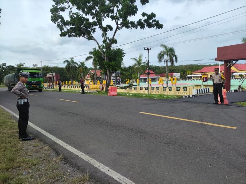 Pengaturan Lalu Lintas Pagi Satlantas Polres Pulang Pisau Berjalan Lancar, Masyarakat Mendapat Kemudahan