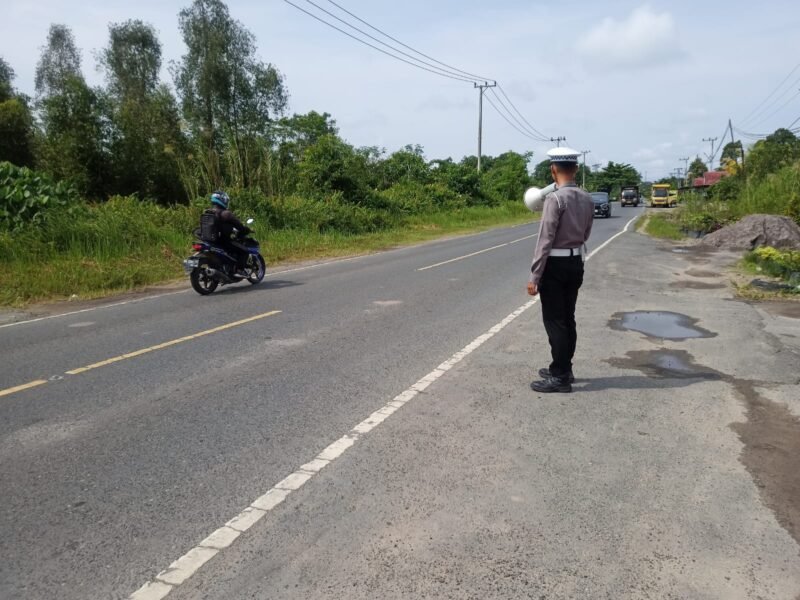 Gencarkan Penling, Satlantas Polres Pulang Pisau Imbau Pengguna Jalan Tertib Berlalu Lintas