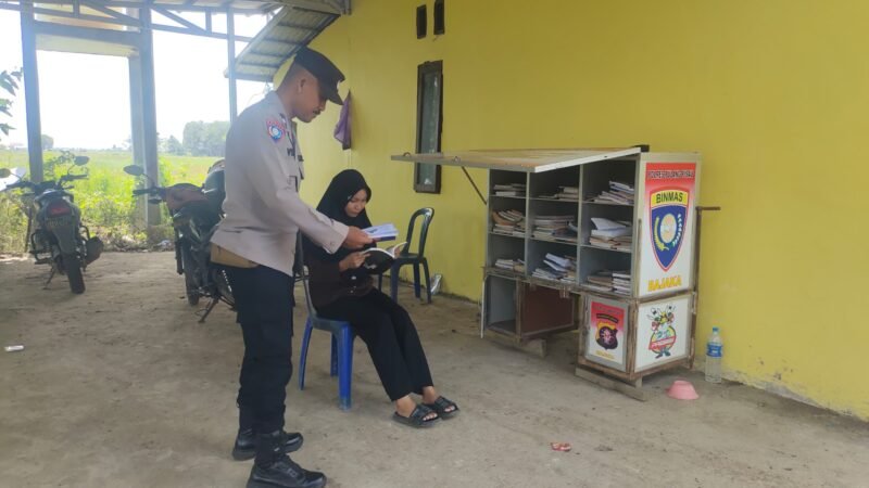 Dalam Rangka meningkatkan minat dan menanamkan budaya baca Satbinmas