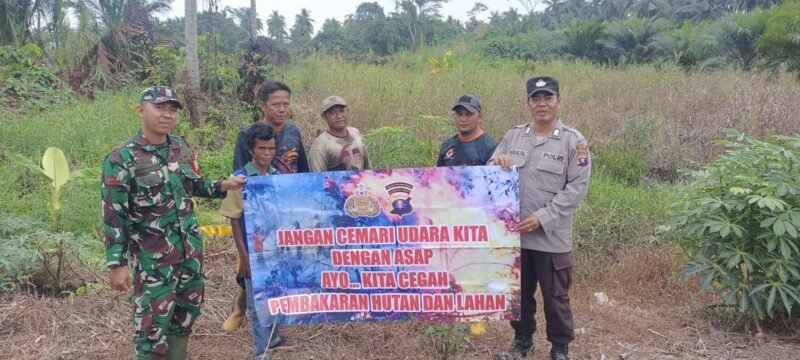 Personel Polsek Kahayan Kuala sambangi warga dan Memberikan himbauan Tentang Larangan Membakar hutan dan lahan
