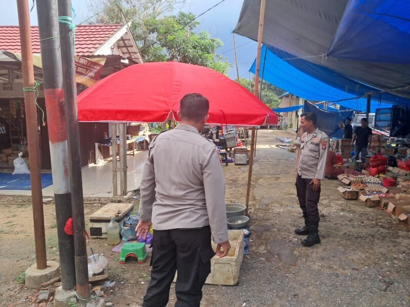 Satbinmas Polres Pulang Pisau sambangi dan dialogis dengan pedagang