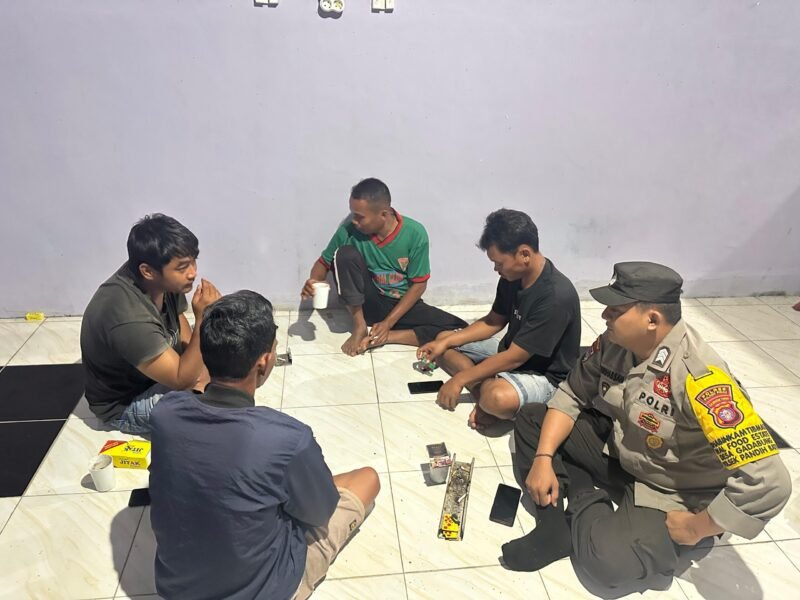 Cegah Judi Online Sat Binmas Polres Pulang Pisau Laksanakan Sambang ke Masyarakat
