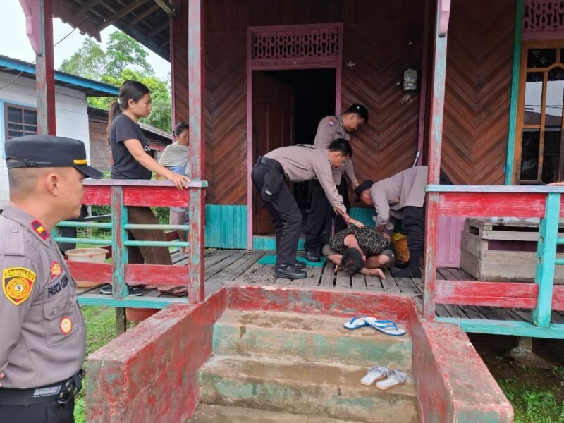 Polsek Banama Tingang Amankan dan Dampingi Evakuasi Warga ODGJ ke RSJ Kalawa Atei