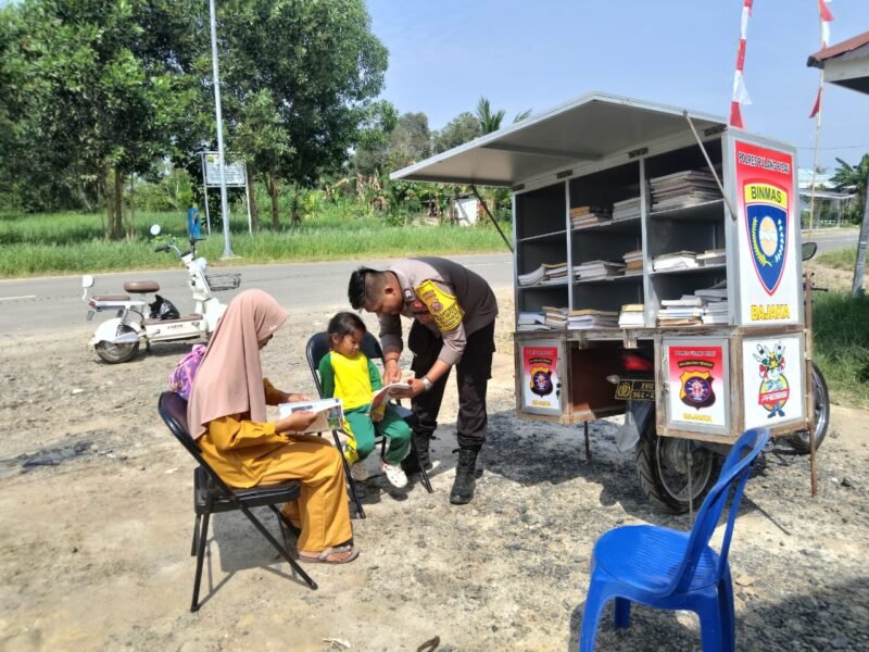 Tingkatkan Literasi di Wilayah Food Estate, Polsek Pandih Batu Hadirkan Program ‘Bajaka Presisi’