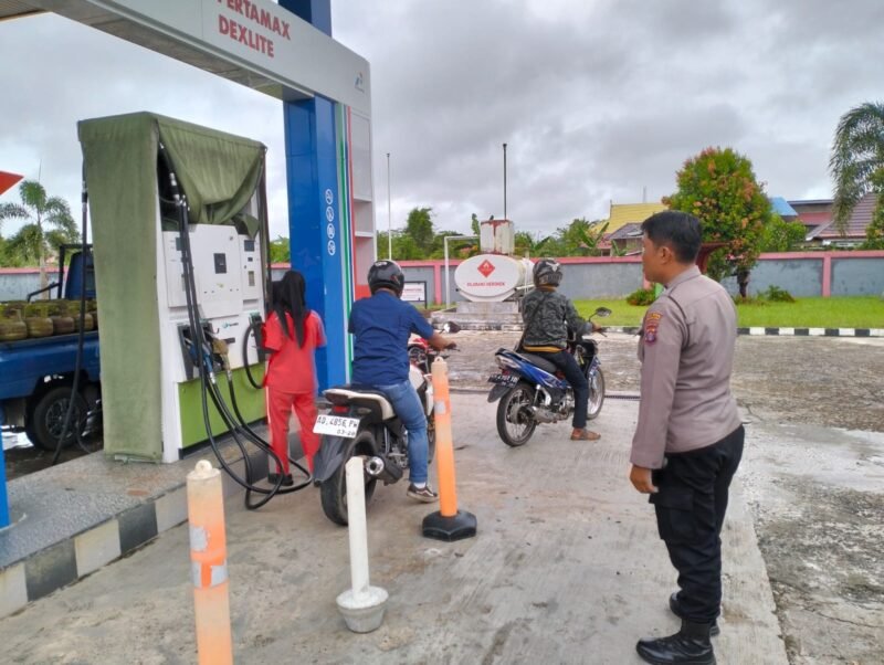 Pastikan Kamtibmas Kondusif, Sat Binmas Polres Pulang Pisau Sambangi SPBU di Kahayan Hilir