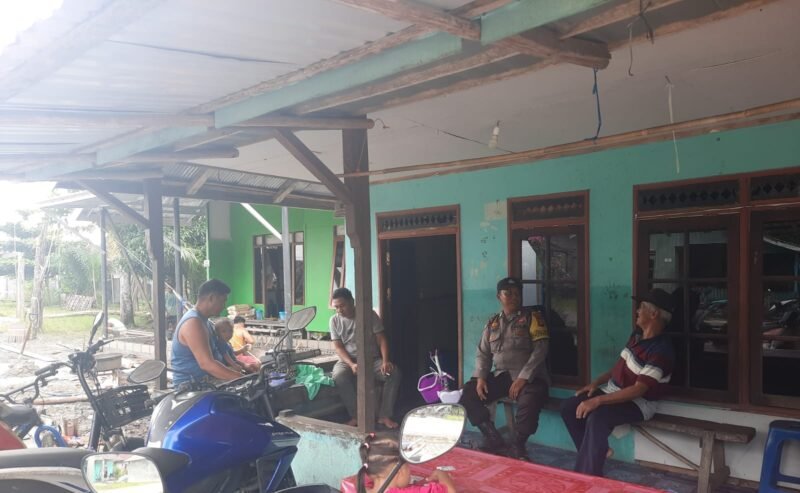 Jaga Kondusifitas Desa Garung, Polsek Jabiren Raya Intensifkan Cooling System dan Sambang Warga
