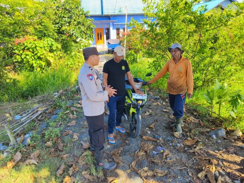 Wujudkan Kamtibmas Kondusif, Polsek Maliku Sambangi Tokoh Masyarakat di Desa Kanamit
