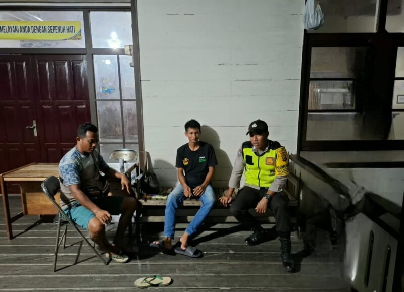 Pastikan Keamanan Malam Hari, Polsek Kahayan Kuala Gelar Sambang Kamtibmas di Bahaur Basantan