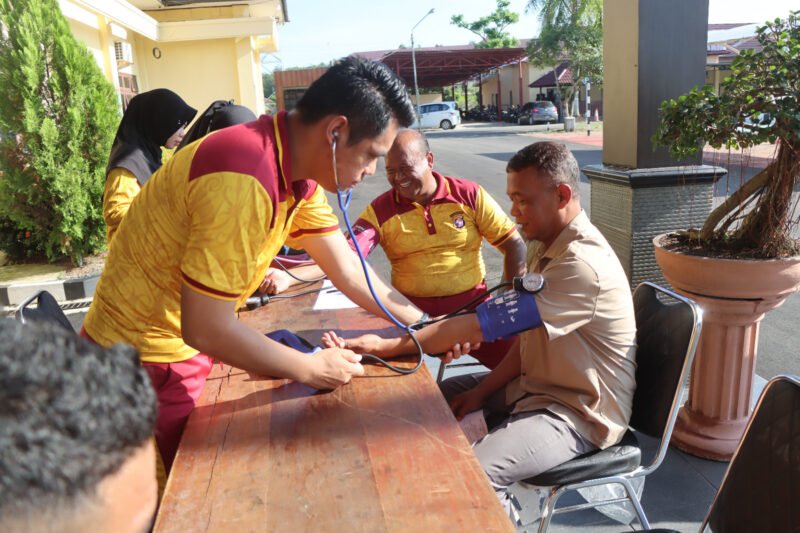 Pastikan Personel Fit, Sidokkes Polres Pulang Pisau Kawal Tes Kesamaptaan Jasmani Semester I 2026