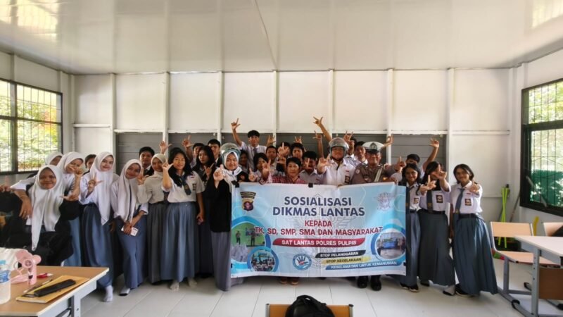 Satlantas Polres Pulpis Edukasi Pelajar SMAN 1 Terkait Aturan Lalu Lintas