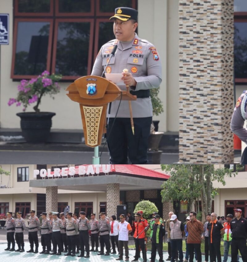 Foto ist : Kapolres Batu,AKBP. Dr.Aris Purwanto.pimpin apel Sabuk Kamtibmas.di halaman Mako Polres Batu