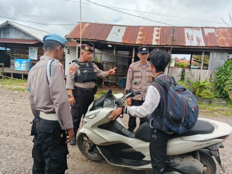 Polsek Sebangau Kuala Perketat Keamanan Desa Sebangau Permai Melalui Operasi KRYD