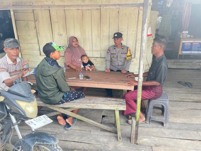 Polsek Sebangau Kuala Perkuat Persatuan Warga Melalui Sosialisasi Bijak Bermedia Sosial