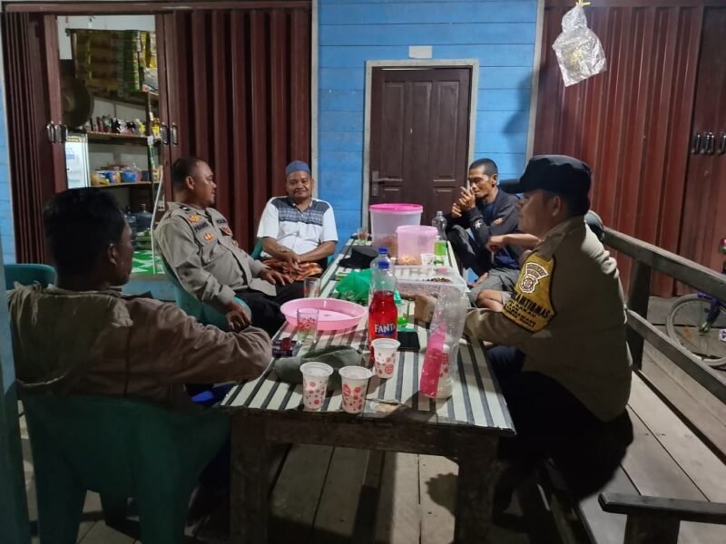 Upaya Mempererat Silaturahmi, Polsek Sebangau Kuala Gelar Dialog Bersama Warga