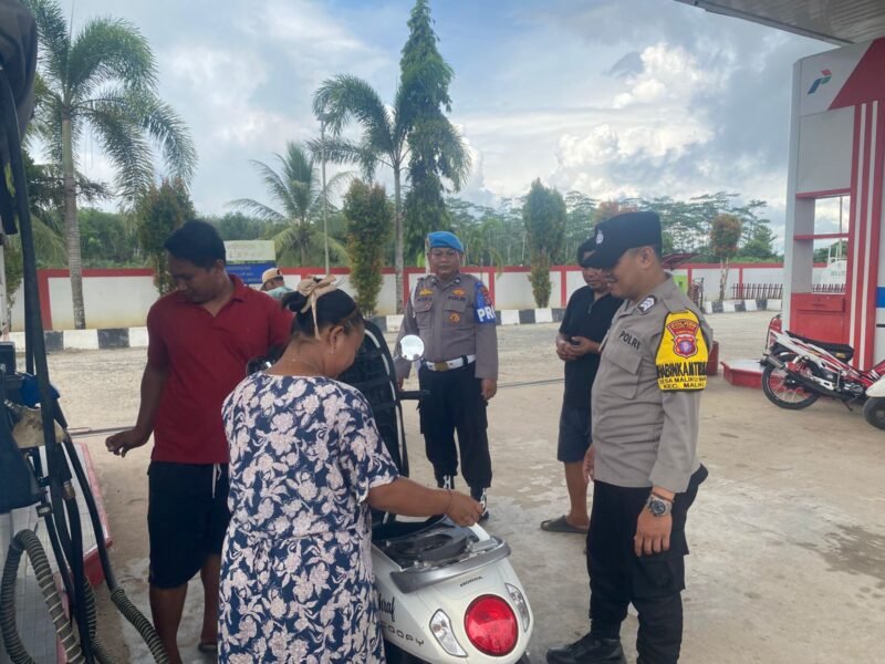 Polsek Maliku Pantau Stok dan Harga BBM di SPBU Desa Purwodadi