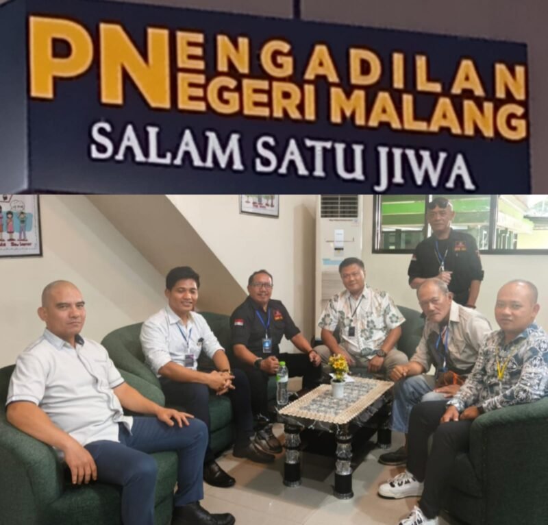 Foto ist: Kuasa Hukum Suliono dan Partners dan 2 Ormas Batu hadir di Pengadilan Negeri Klas 1A  Malang