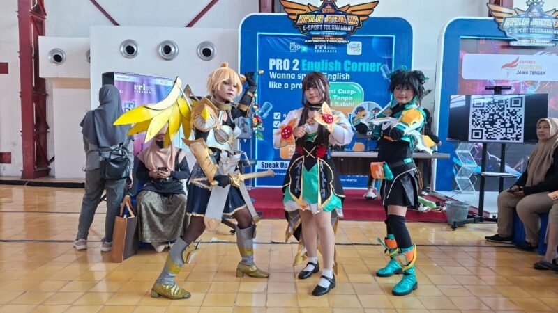 Sosok Wanwan, Guinevere hingga Fanny seolah keluar dari dunia maya dan hadir langsung di tengah keramaian De Tjolomadoe