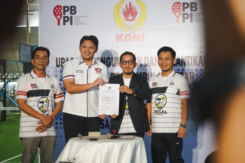 Bupati Tegal Ischak Maulana Rohman mendorong lahirnya atlet-atlet padel berprestasi dari Kabupaten Tegal seiring berkembangnya olahraga tersebut di Indonesia.