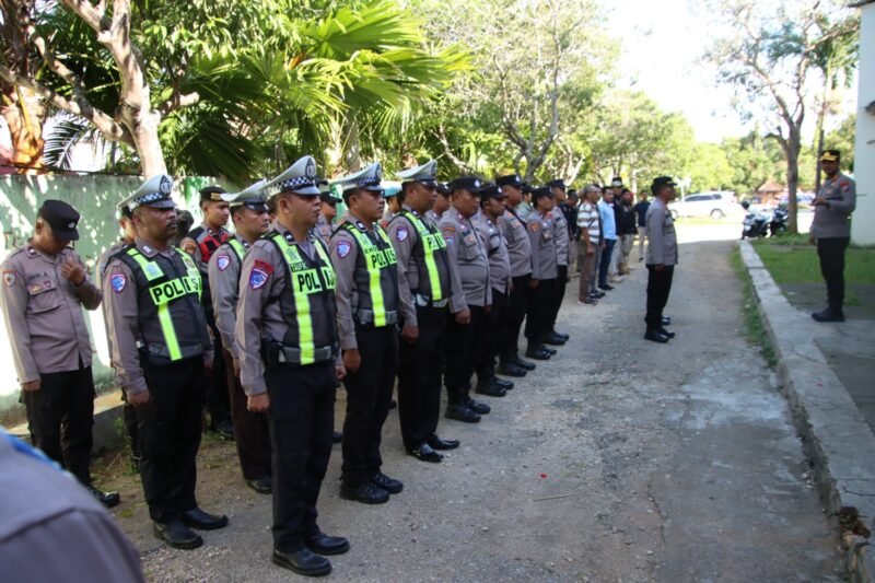 Polres Sumenep menggelar Apel Persiapan Pengamanan kegiatan Pengesahan Warga Persaudaraan Setia Hati Terate (PSHT) Kabupaten Sumenep