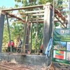 Foto: TMMD ke-129 Satukan Langkah Dari Desa, Warga Desa Panyepen Semangat Bantu Pembangunan Menara Air