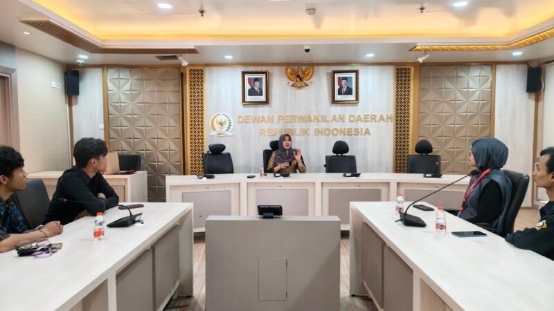 Foto: Anggota DPD RI asal Jawa Timur, Lia Istifhama, mengusulkan agar skema penyaluran Kartu Indonesia Pintar (KIP) Kuliah ke depan tidak hanya berorientasi pada kondisi ekonomi calon penerima