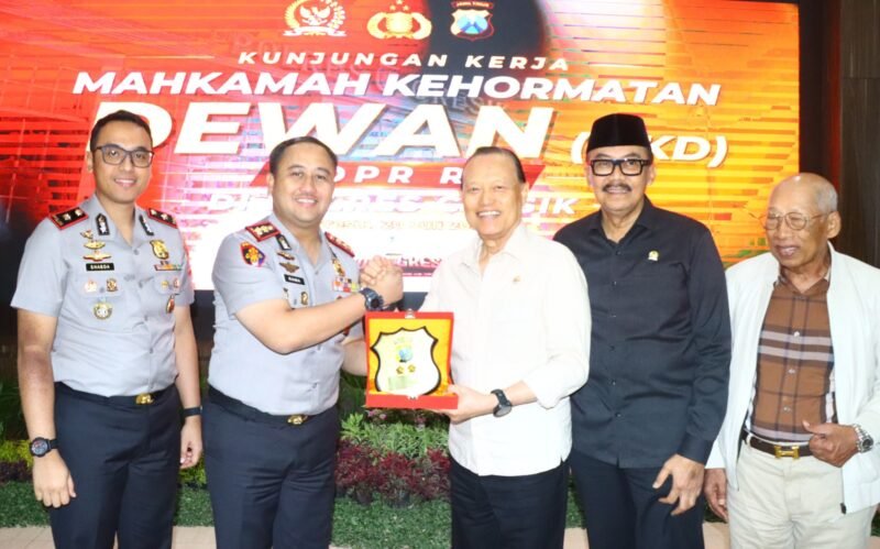 FOTO: Polres Gresik menerima kunjungan kerja Mahkamah Kehormatan Dewan (MKD) DPR RI di Ruang Sarja Arya Racana (Rupatama) Mapolres Gresik, Senin (20/7/2026)