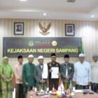Foto: Kepala Kejaksaan Negeri (Kajari) Sampang, Mochamad Iqbal, menegaskan komitmen jajarannya untuk menuntaskan penanganan perkara dugaan persetubuhan terhadap anak yang melibatkan 27 korban