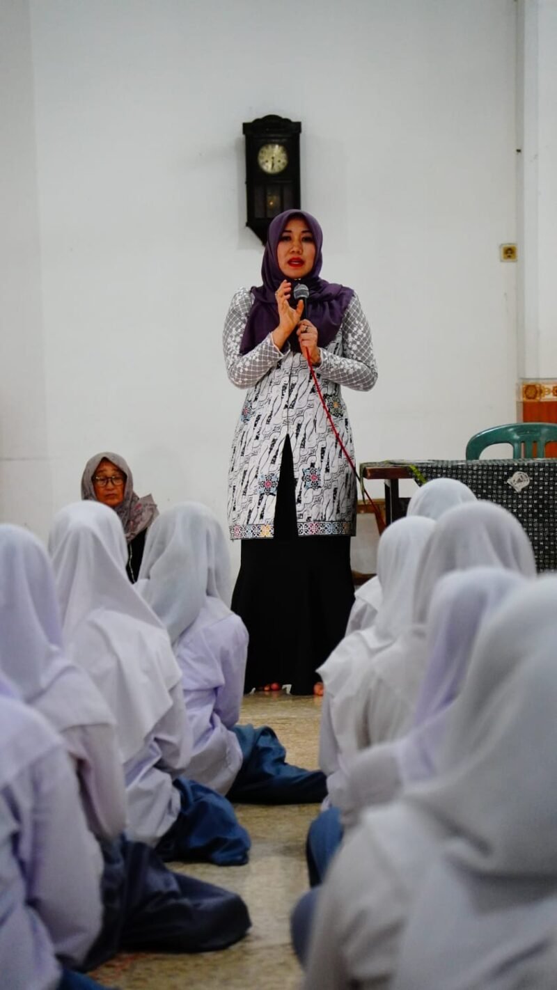 Foto: Anggota DPD RI asal Jawa Timur, Lia Istifhama, 24//7/2026 TargetNews.ID/Anil