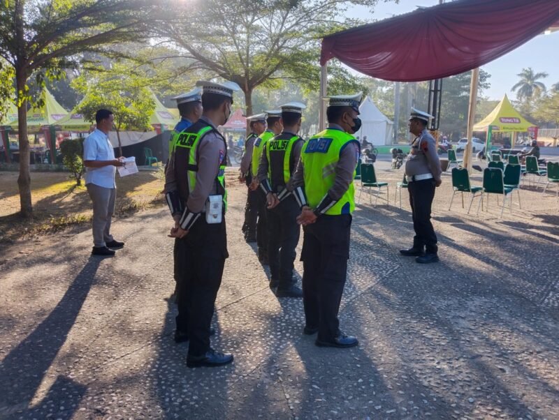 Foto: Polres Tegal melaksanakan pengamanan kegiatan Festival Moci 2026 yang digelar di Alun-Alun Hanggawana Slawi, Kabupaten Tegal