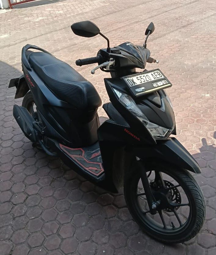Pelaku Curanmor Gagal, Motor Honda Beat di Banyuates Sampang, Pria Asal Bangkalan Babak Belur di Massa Warga Foto: REDAKSI