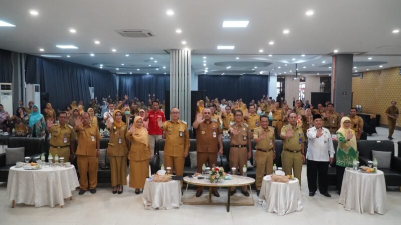 FOTO: Walikota Tegal juga mengukuhkan 27 kelurahan se-Kota Tegal sebagai kelurahan siaga TBC. TARGETNEWS.ID/FAUZI