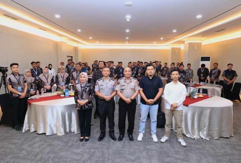 FOTO: Humas (Bidhumas) Polda Jawa Timur menggelar pelatihan peningkatan kemampuan (Latkatpuan) fotografi dan videografi di Surabaya. Selasa (28/7/2026)