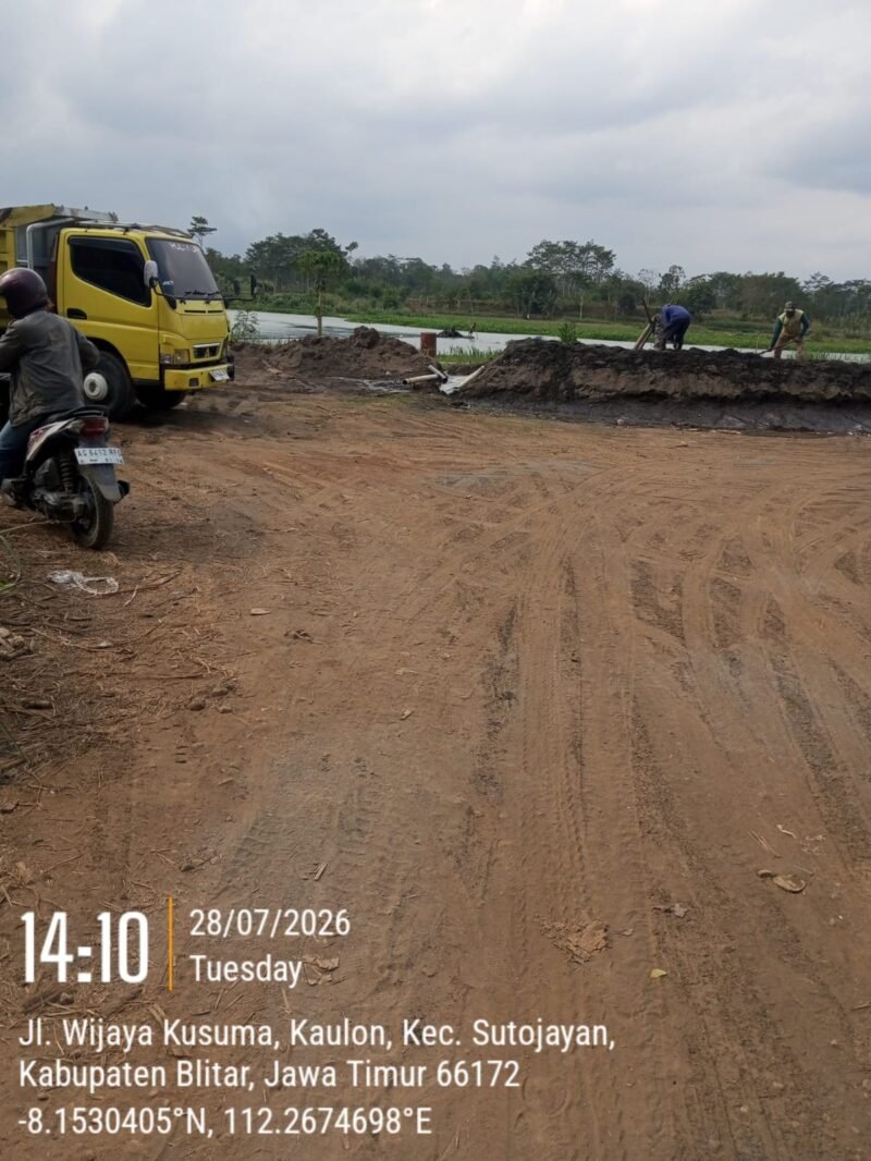 Sedot Pasir di sutojayan Disorot, Diduga Ilegal Ancaman Kesehatan Lingkungan FOTO: TARGETNEWS.ID/ISTIMEWAH