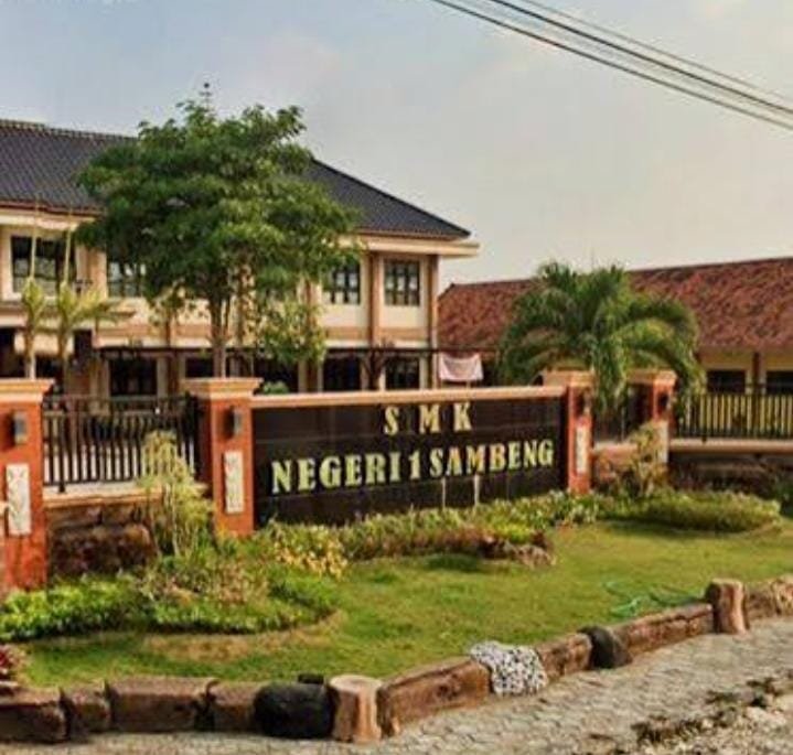 FOTO: Bisnis Seragam Berulang, Iuran Berkedok, Bungkam Pimpinan: Terjadi di SMKN 1 Sambeng