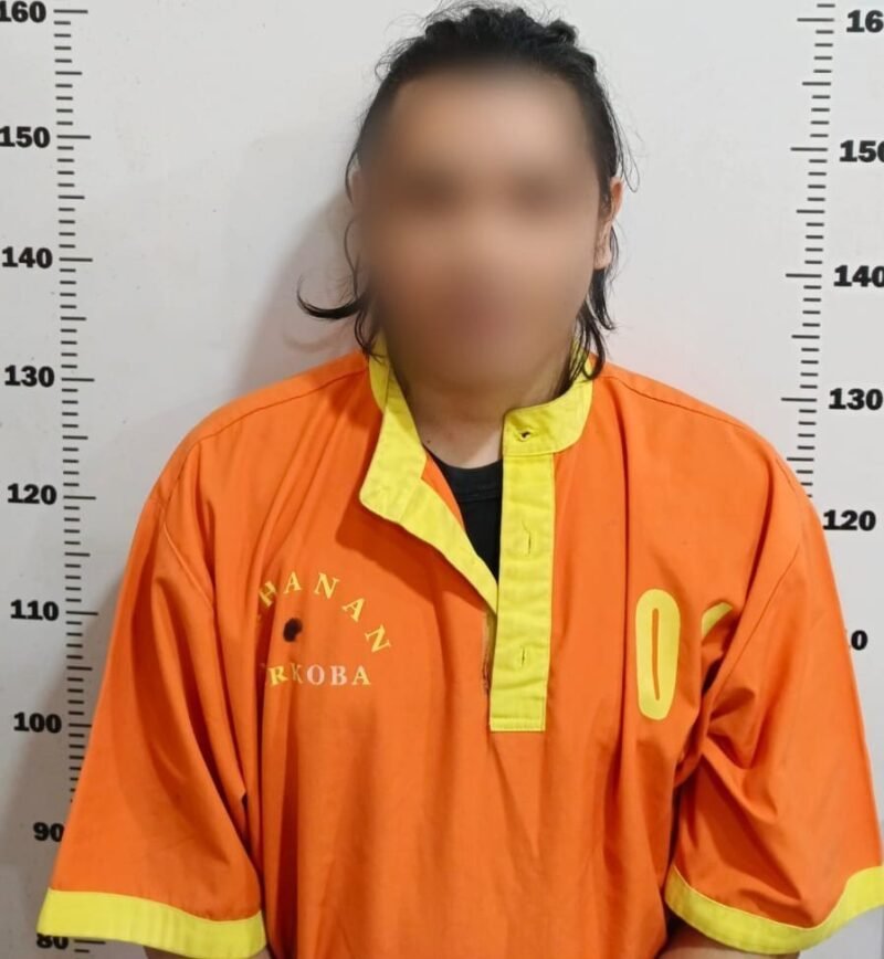 FOTO: DITRESNARKOBA POLDA KEPRI UNGKAP PEREDARAN NARKOTIKA DI BATAM, AMANKAN 60,03 GRAM SABU 63 BUTIR EKSTASI