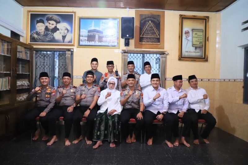 Foto: Kapolres Kediri Kota AKBP Kresno Wisnu Putranto, S.H., S.I.K., M.Si., melakukan kunjungan silaturahmi kepada tokoh agama dan ulama di wilayah Kota Kediri, Senin (3/8/2026).