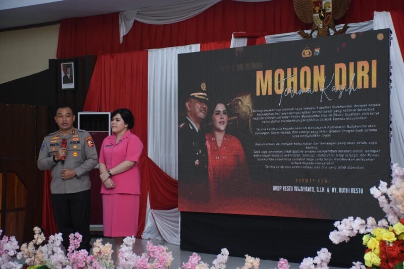 Foto: Penuh Haru! Bumi Panrita Lopi Melepas Kapolres Terbaik AKBP Restu Wijayanto, Mengemban Amanah di NCB Interpol Indonesia Divhubinter Polri