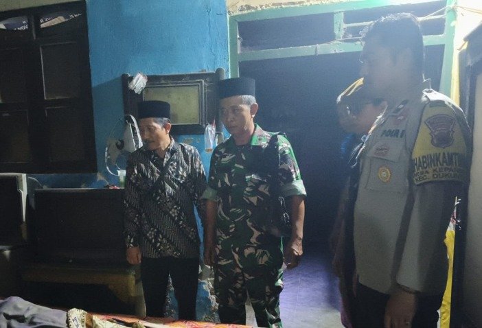 Foto: Polri Respons Cepat Tangani Penemuan Pria Meninggal Dunia Di Dalam Sumur