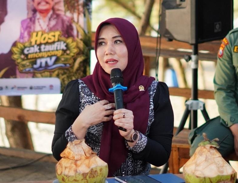 FOTO: Anggota DPD RI asal Jawa Timur, Dr. Lia Istifhama, S.H.I., S.Sos.I., M.E.I., TARGETNEWS.ID/ANIL/ISTIMEWAH