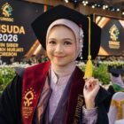 Kemilau Mutiara Harky Meraih Cumlaude pada Wisuda UINSSC 2026