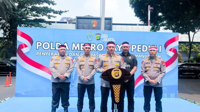 Polda Metro Jaya, Kirim 12 Truk Bantuan Kemanusiaan Masyarakat Terdampak Gempa NTT