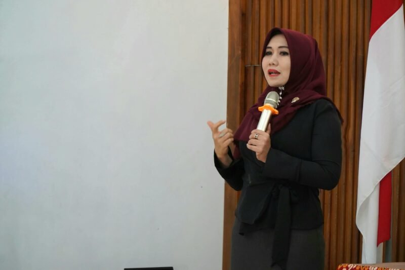Ning Lia Ajak Pemuda Berani Bersuara dan Kawal Regulasi