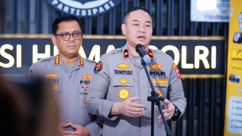 Polri Evakuasi Dua Jenazah KM Virgo Transport 8 Helikopter