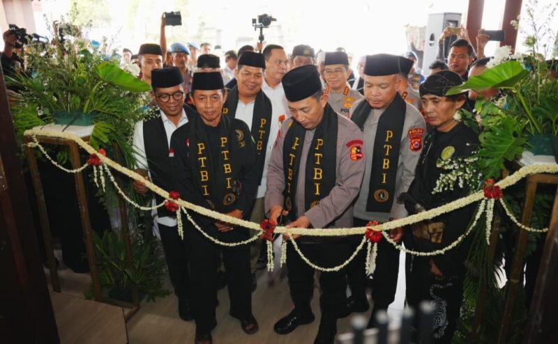 Kapolri Dorong Silat dan Debus Banten Jadi Sumber Devisa Daerah