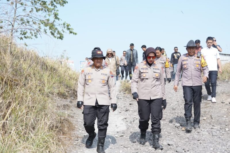 Polres Kediri Siagakan Ratusan Personel Gabungan di Lereng Kelud