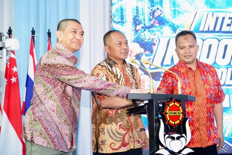 Polri Tuntaskan Dua Kejuaraan Indoor Skydiving Internasional
