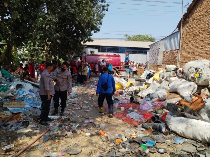 Bupati Tegal Ajak Warga Pilah Sampah dari Rumah dalam Peringatan World Clean Up Day 2026